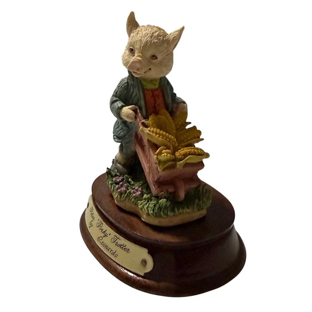 Peter Porky Trotter Leonardo Figurine Pig Resin Statue Wood Base Vintage Collect